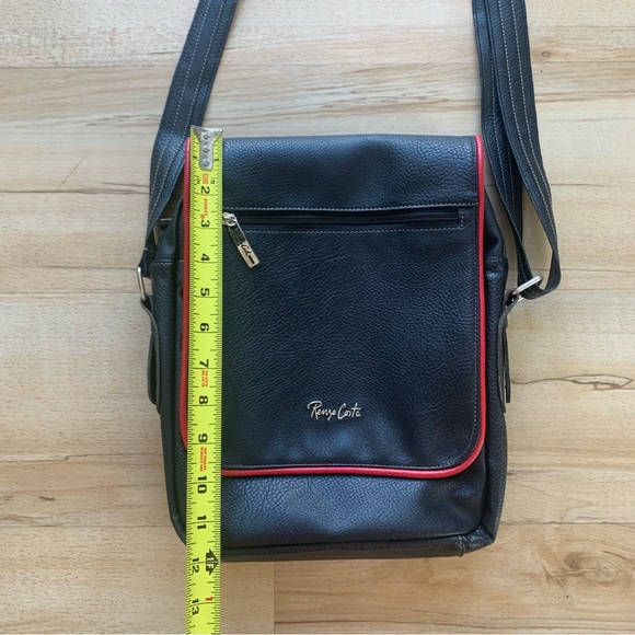 crossbody negro de cuero Renzo Costa Made in Perú - Picture 8 of 8